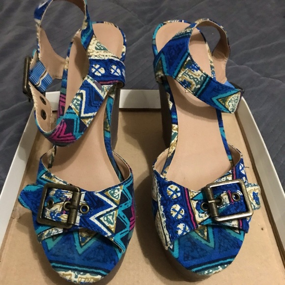 Platform Block Sandals 8M - Picture 1 of 4